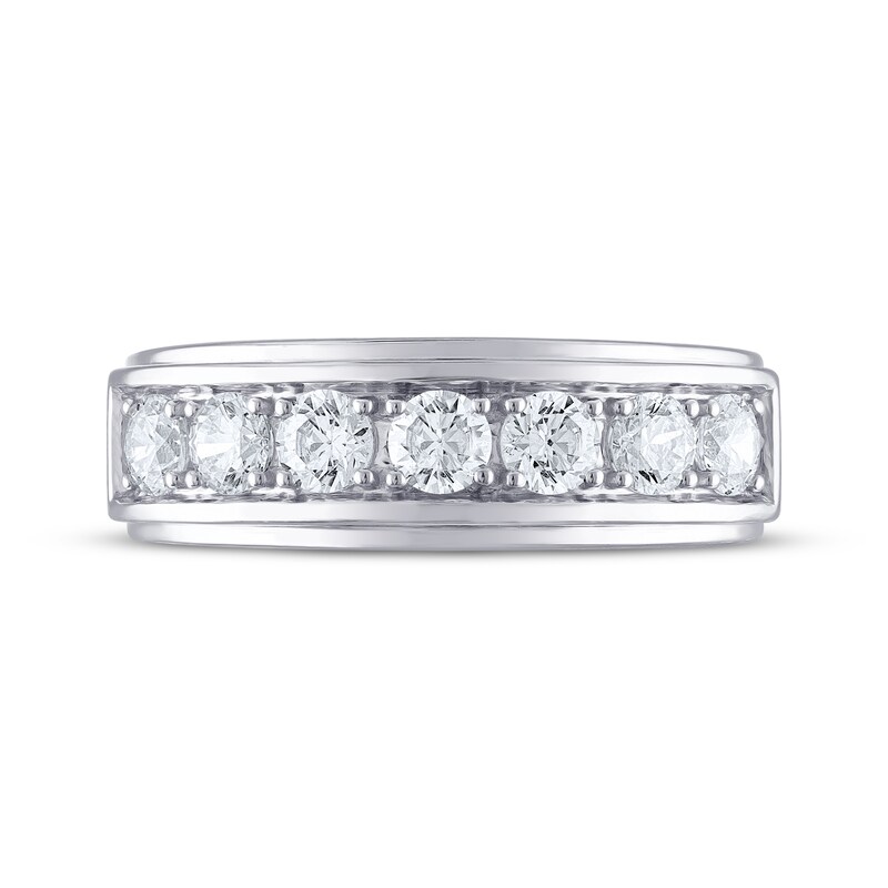 Main Image 3 of Men's THE LEO Diamond Wedding Band 1-1/2 ct tw Round-cut 14K White Gold