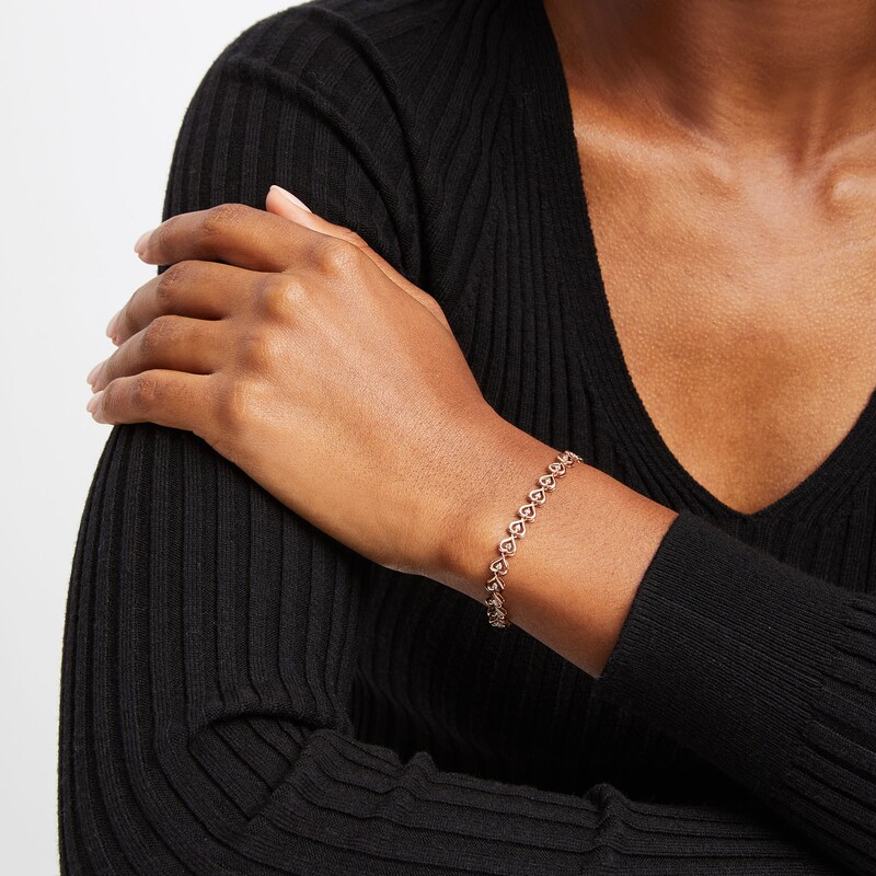Main Image 3 of Diamond Heart Line Bracelet 1/4 ct tw Round-cut 10K Rose Gold 7.25&quot;