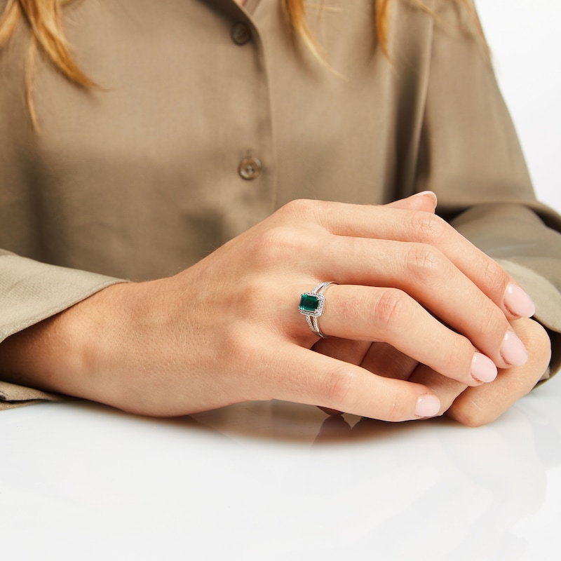 Main Image 3 of Lab-Created Emerald & Diamond Ring 1/15 ct tw 10K White Gold