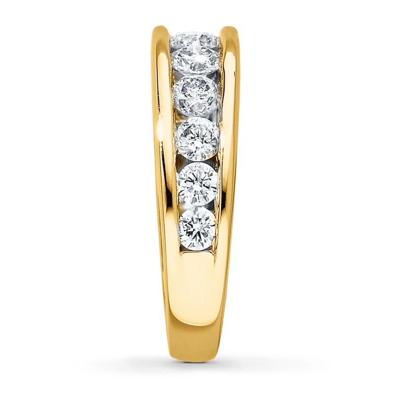 Diamond Wedding Band 1-1/2 ct tw Round-cut 14K Yellow Gold