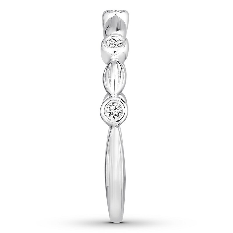 Main Image 3 of Diamond Wedding Band 1/20 ct tw Round-cut 14K White Gold