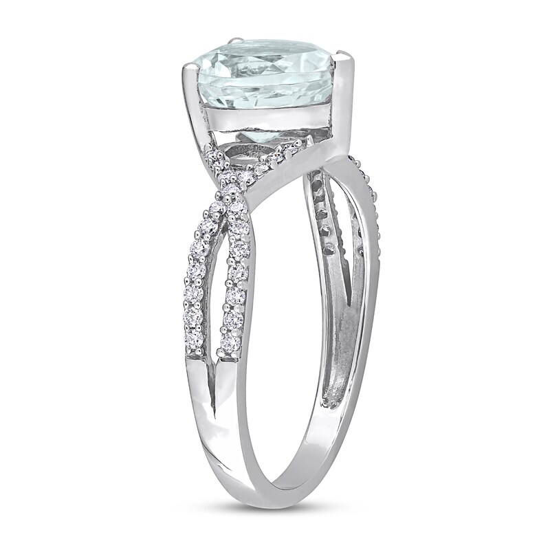 Heart-cut Aquamarine Engagement Ring 1/5 ct tw Diamonds 14K White Gold