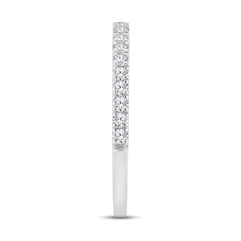 Main Image 3 of Diamond Wedding Band 1/3 ct tw Round-cut 14K White Gold