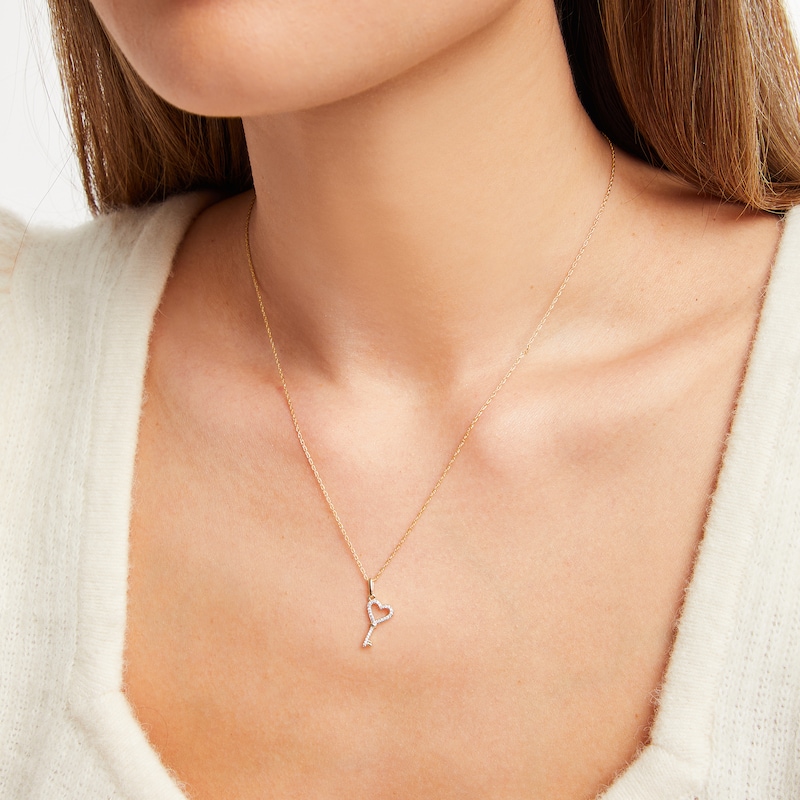 Main Image 2 of Heart Key Necklace 1/20 ct tw Diamonds 10K Yellow Gold 18&quot;
