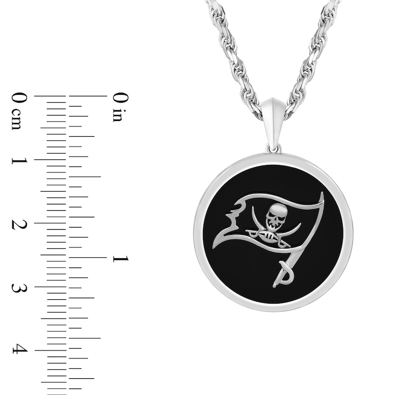 True Fans Tampa Bay Buccaneers Onyx Disc Necklace in Sterling Silver