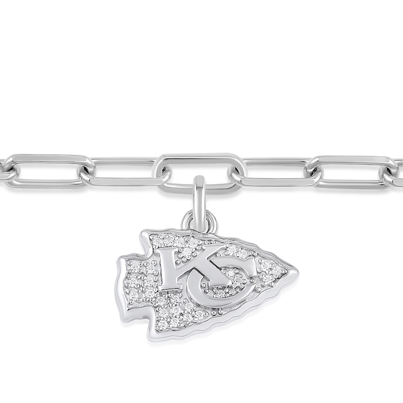 True Fans Kansas City Chiefs 1/15 CT. T.W. Diamond Logo Paperclip Link Bracelet in Sterling Silver