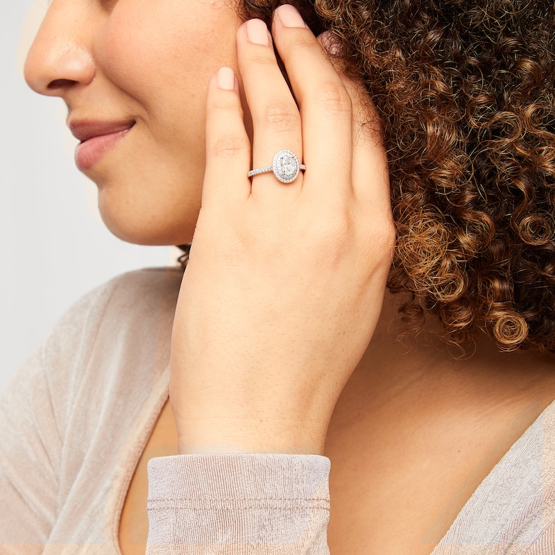 Leo First Light Engagement Ring THE LEO First Light Diamond Oval