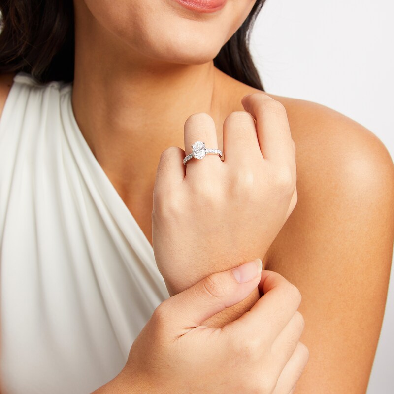 Main Image 4 of THE LEO Legacy Lab-Grown Diamond Oval-Cut Engagement Ring 2-1/2 ct tw 14K White Gold