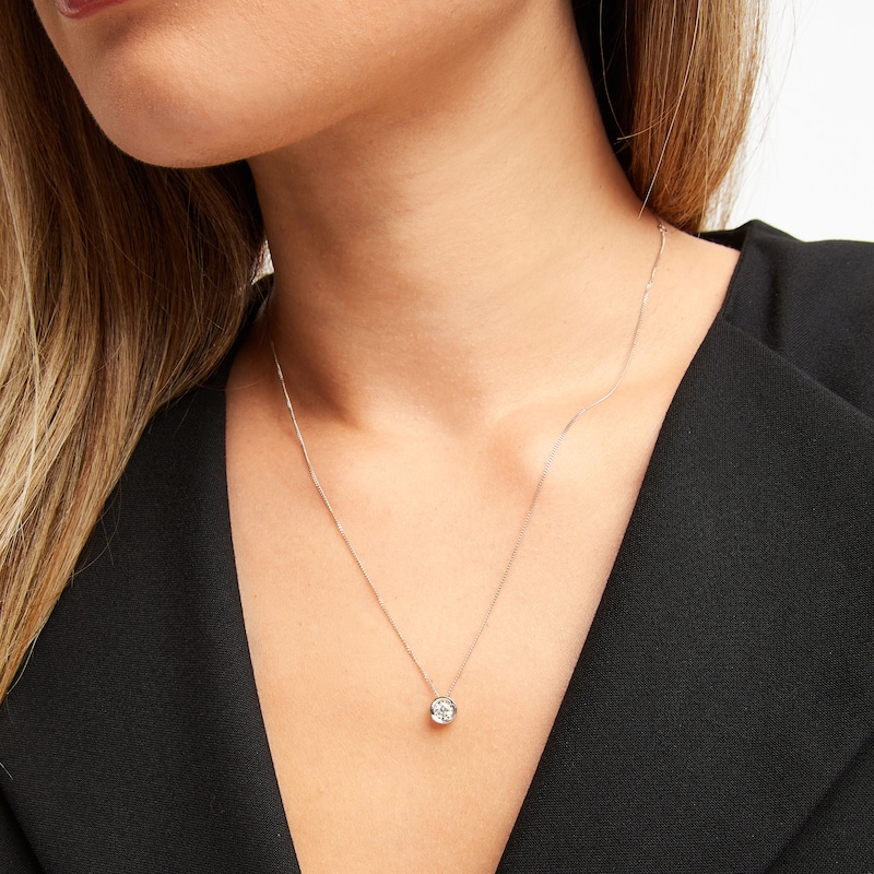 Main Image 2 of Diamond Necklace 1/6 ct tw Round-cut 10K White Gold (I/I3)