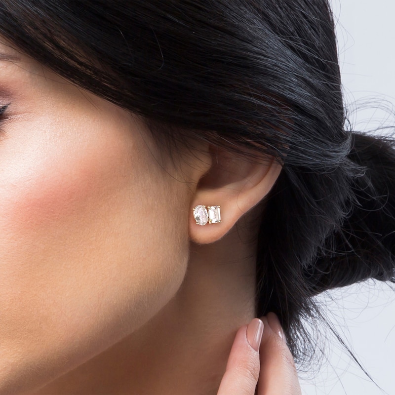 Main Image 3 of Toi et Moi Lab-Grown Diamond Emerald & Oval-Cut Stud Earrings 1 ct tw 14K Yellow Gold