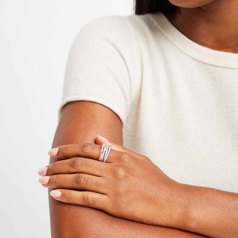 Main Image 2 of THE LEO Diamond Ring 1 ct tw Round-cut 14K White Gold