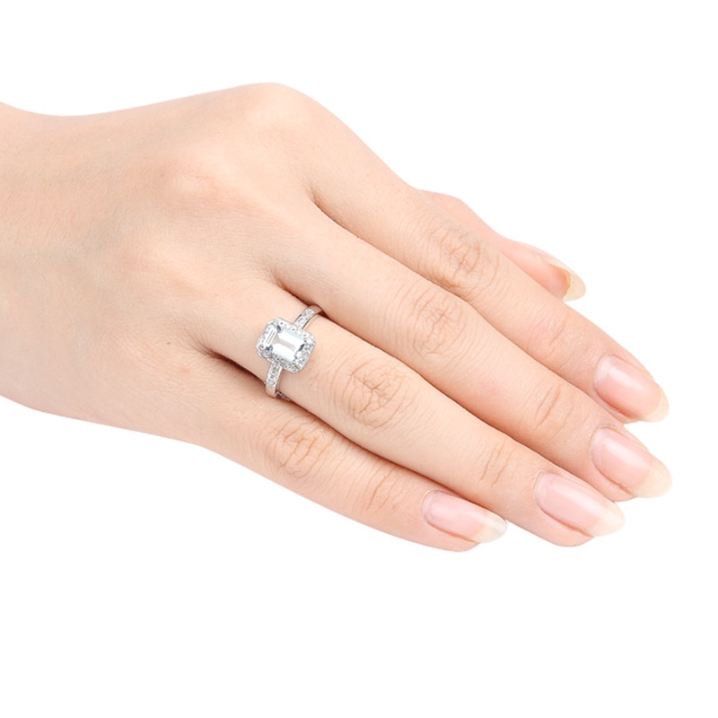 Aquamarine Ring 1/20 ct tw Diamonds 10K White Gold