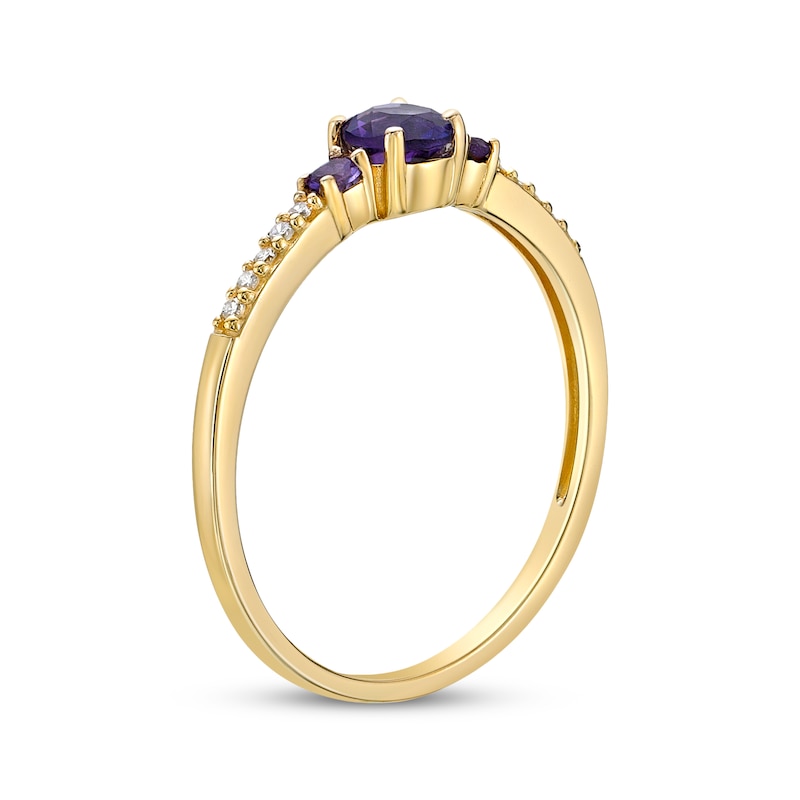 Main Image 2 of Amethyst & 1/20 ct tw Diamond 3-Stone Ring 10K Yellow Gold