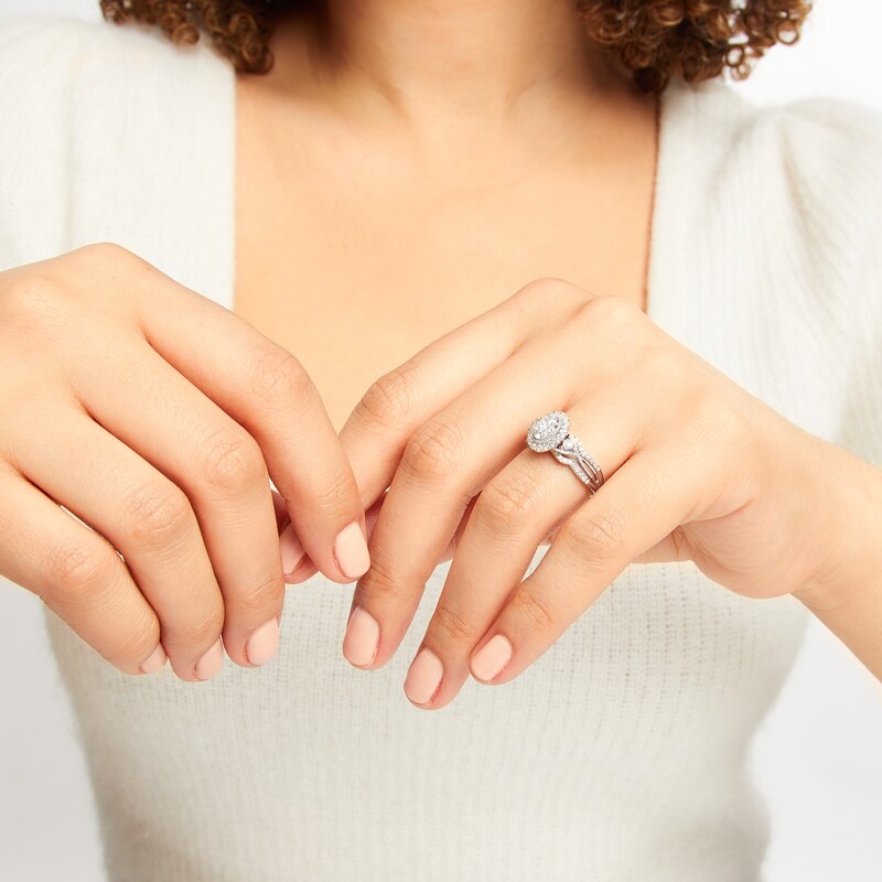 14K White Gold Multi-Center Diamond Engagement Ring 14K White Gold Multi-Center Diamond Engagement Ring