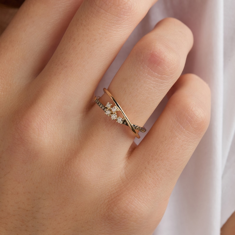 Main Image 5 of Le Vian Desert Diamonds Crossover Ring 1/5 ct tw 14K Honey Gold