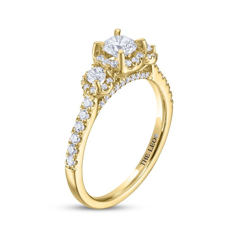 Main Image 2 of THE LEO Diamond Round-Cut Three-Stone Engagement Ring 7/8 ct tw 14K Yellow Gold