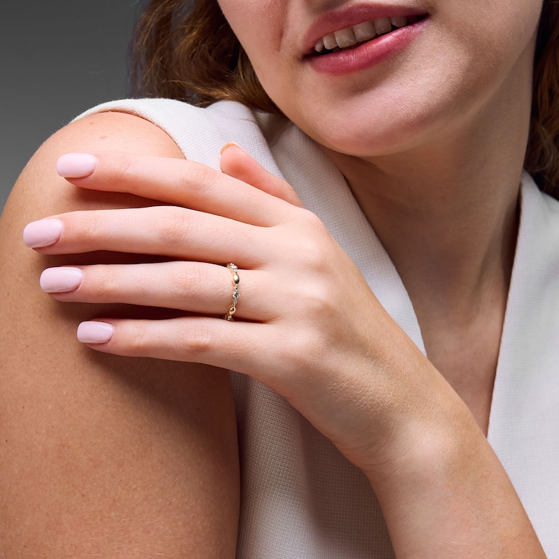 Main Image 4 of Neil Lane Round-Cut Diamond Anniversary Band 1/3 ct tw 14K Yellow Gold