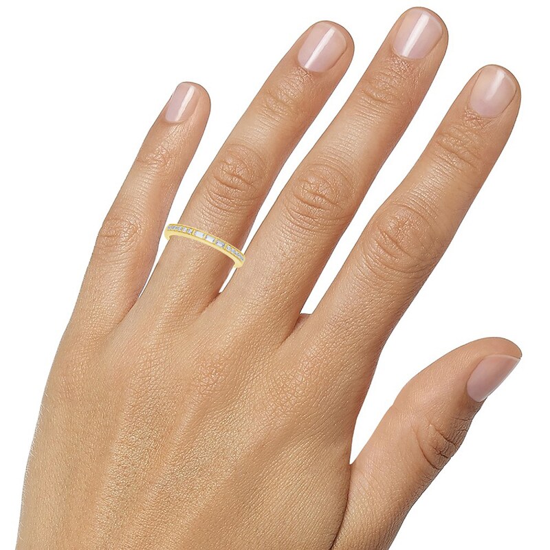 Diamond Anniversary Ring 1/6 ct tw Round/Baguette 10K Yellow Gold