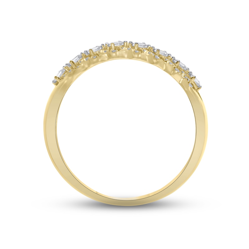 Diamond Anniversary Ring 1/5 ct tw Baguette & Round-cut 10K Yellow Gold