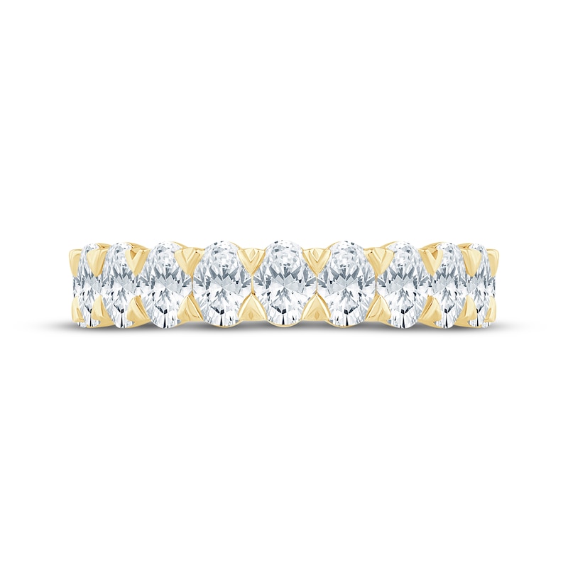 Main Image 4 of Monique Lhuillier Bliss Oval-Cut Lab-Grown Diamond Eternity Ring 4 ct tw 18K Yellow Gold