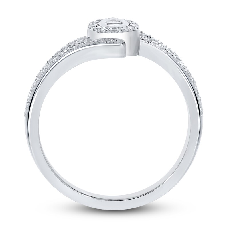 Diamond Oval Ring 1/3 ct tw 10K White Gold