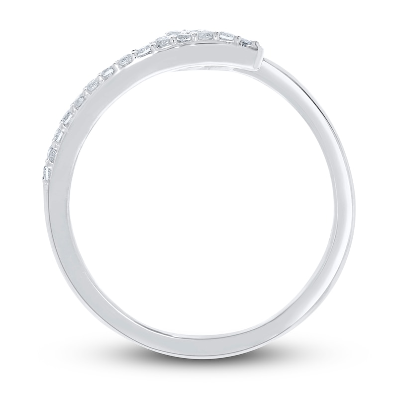 Diamond Star Ring 1/5 ct tw Round-cut Sterling Silver