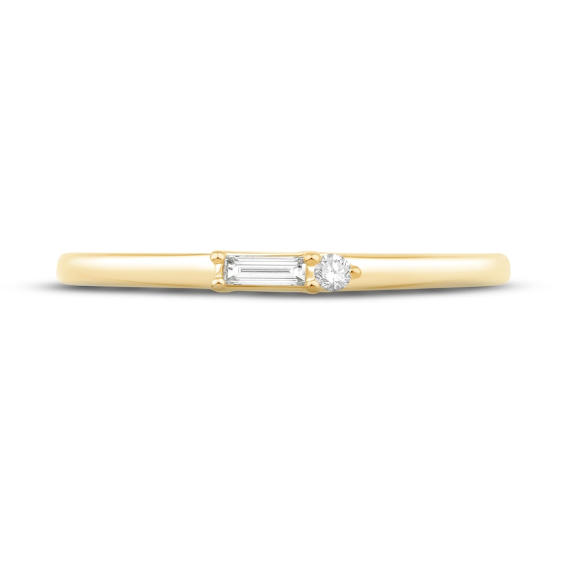 Diamond Ring 1/15 ct tw Baguette & Round-cut 10K Yellow Gold