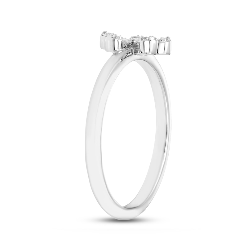 Diamond Flower Ring 1/8 ct tw Baguette & Round-cut 10K White Gold