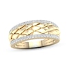 Thumbnail Image 0 of Diamond Edge Scale Ring 1/4 ct tw Round-cut 10K Yellow Gold