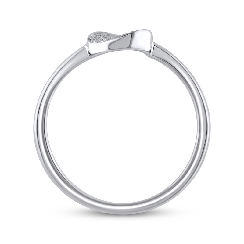 Multi-Diamond Center Pear Ring 1/6 ct tw Round-cut 10K White Gold