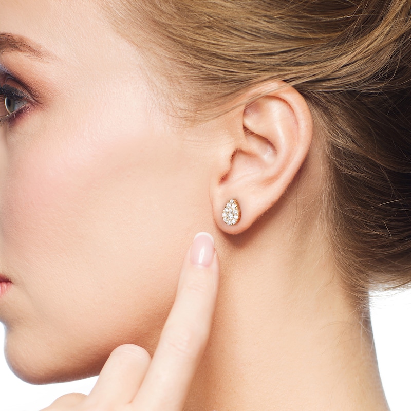 Main Image 4 of KAY Lab-Grown Diamonds Multi-Stone Pear-Shaped Stud Earrings 3/4 ct tw 10K Yellow Gold