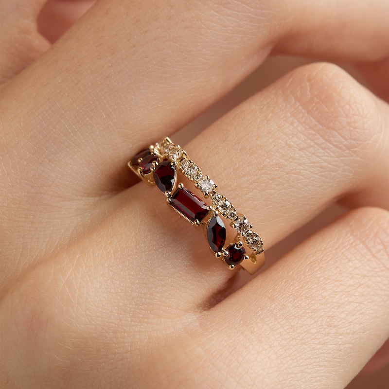 Main Image 4 of Le Vian Multi-Shape Garnet Ring 1/4 ct tw Diamonds 14K Honey Gold
