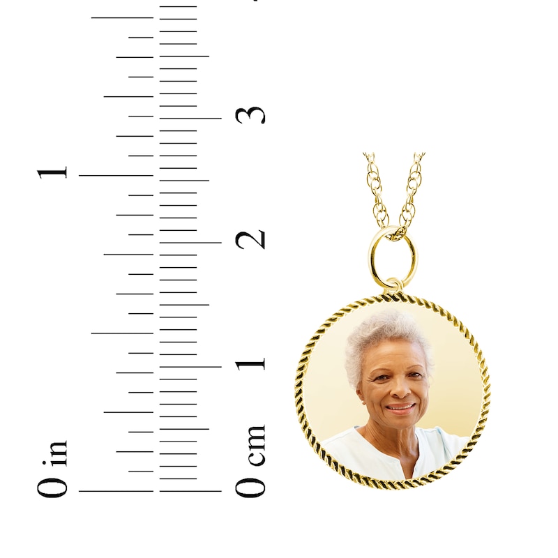 Small Round Rope Edge Photo Charm Necklace 10K Yellow Gold 18"
