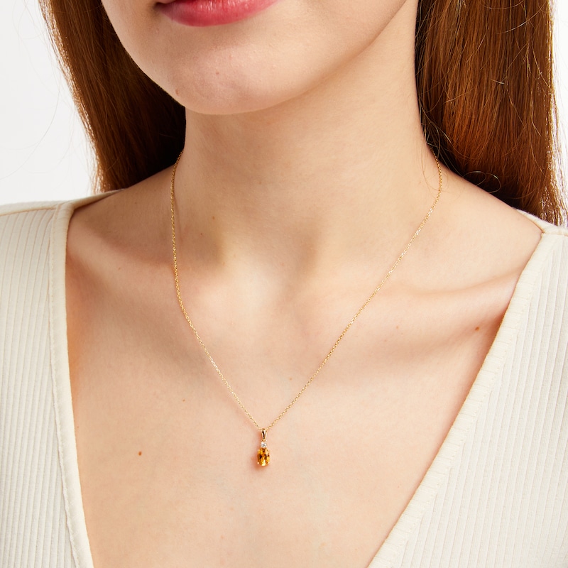 Oval-Cut Citrine & Diamond Necklace 1/20 ct tw 10K Yellow Gold