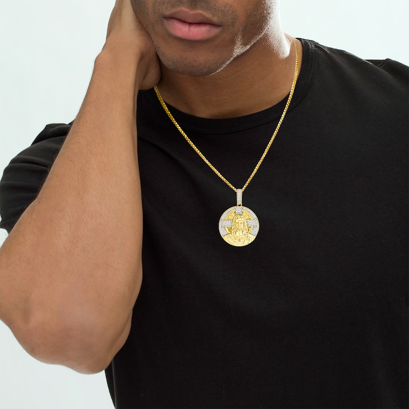 Main Image 2 of Men's Diamond Jesus Medallion Charm 1/5 ct tw 10K Yellow Gold