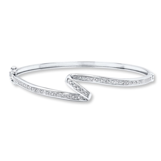 Previously Owned Diamond Bangle Bracelet 1/10 ct tw Round-cut 10K White Gold