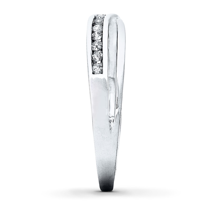 Previously Owned Diamond Ring 1/4 ct tw Round-Cut 10K White Gold