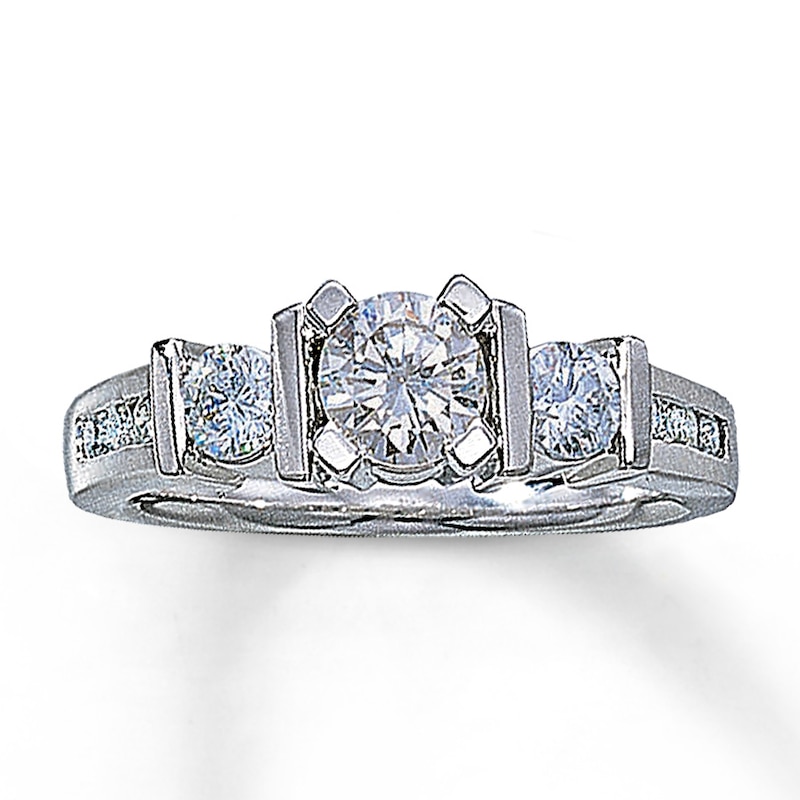 Main Image 1 of Previously Owned Engagement Ring 7/8 ct tw Round-cut Diamonds 14K White Gold