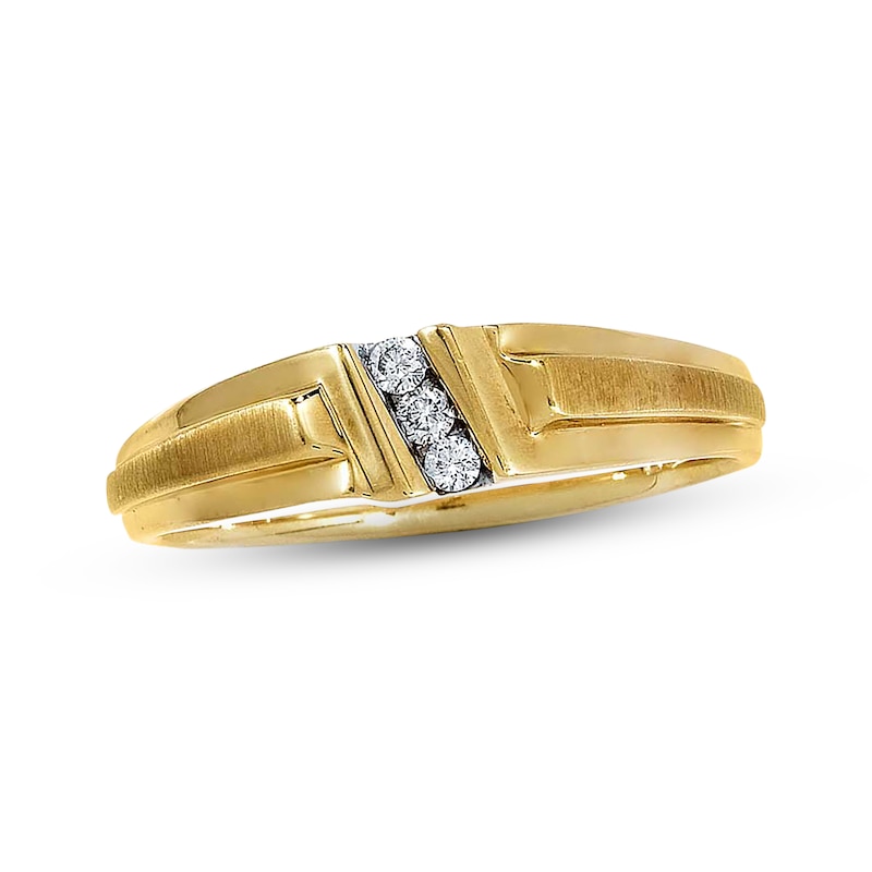 Main Image 1 of Previously Owned Men's Diamond 3-Stone Wedding Band 1/10 ct tw Round-cut 10K Yellow Gold