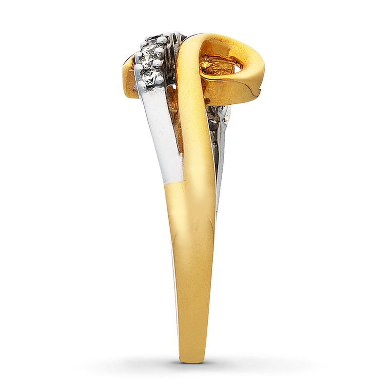 Previously Owned Ring 1/6 ct tw Diamonds 10K Two-Tone Gold