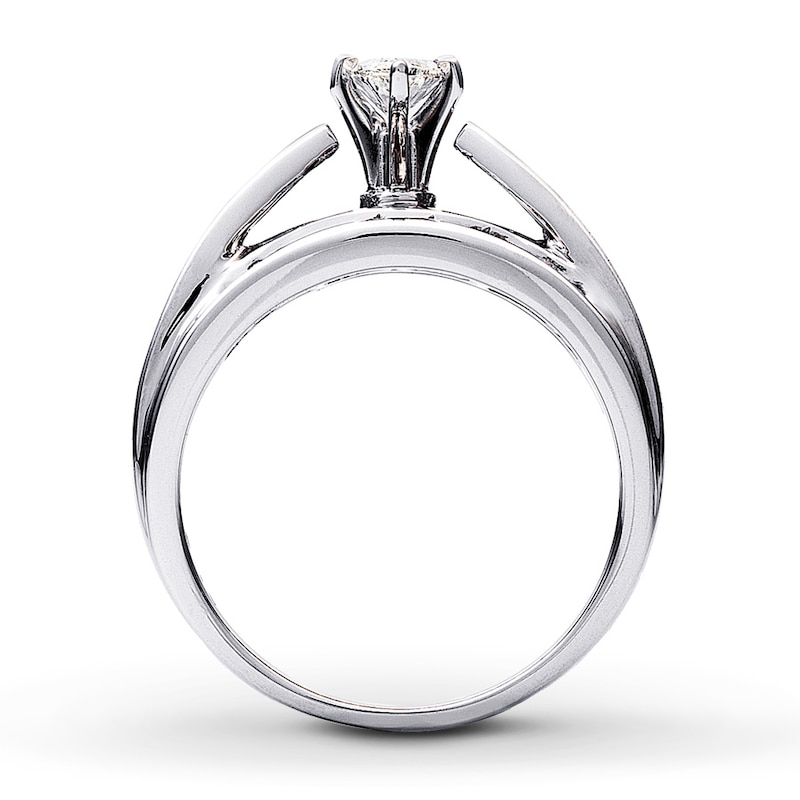 Main Image 2 of Previously Owned Ring 1-1/2 ct tw Diamonds 14K White Gold