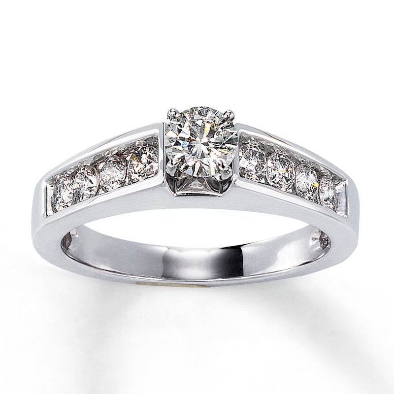 Main Image 1 of Previously Owned Ring 7/8 ct tw Diamonds 14K White Gold