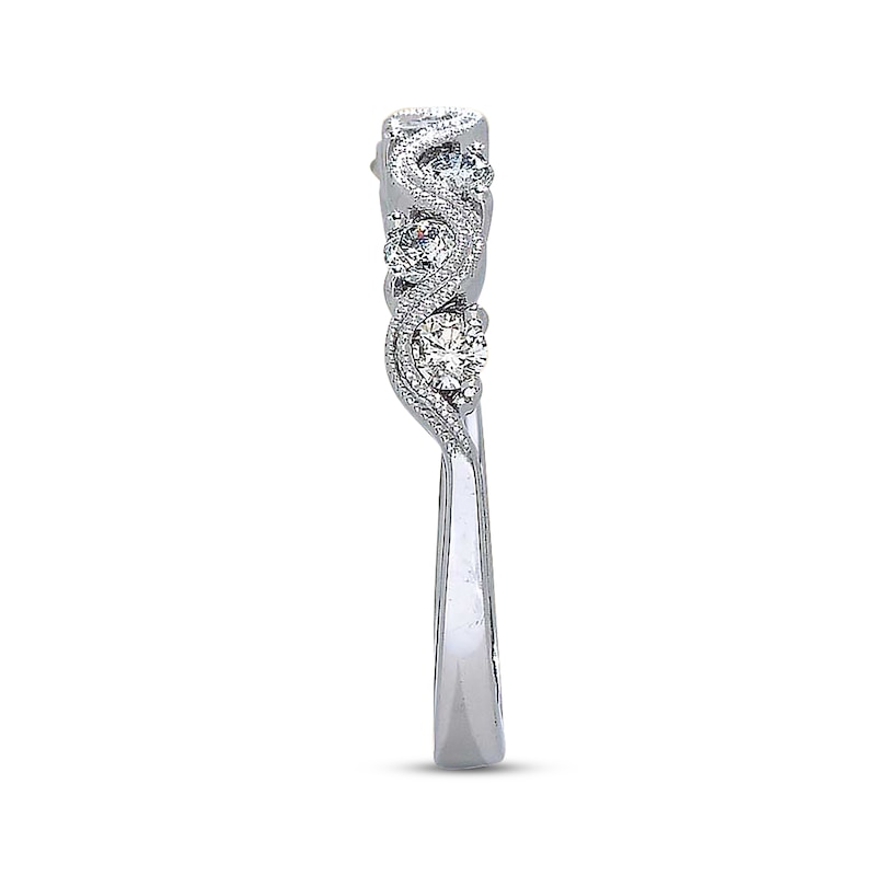Previously Owned Anniversary Ring 1/2 ct tw Round-cut Diamonds 14K White Gold