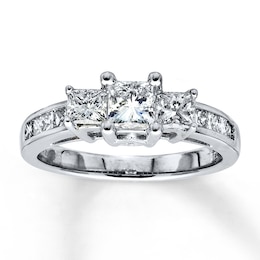 Previously Owned Ring 1-1/2 ct tw Diamonds 14K White Gold