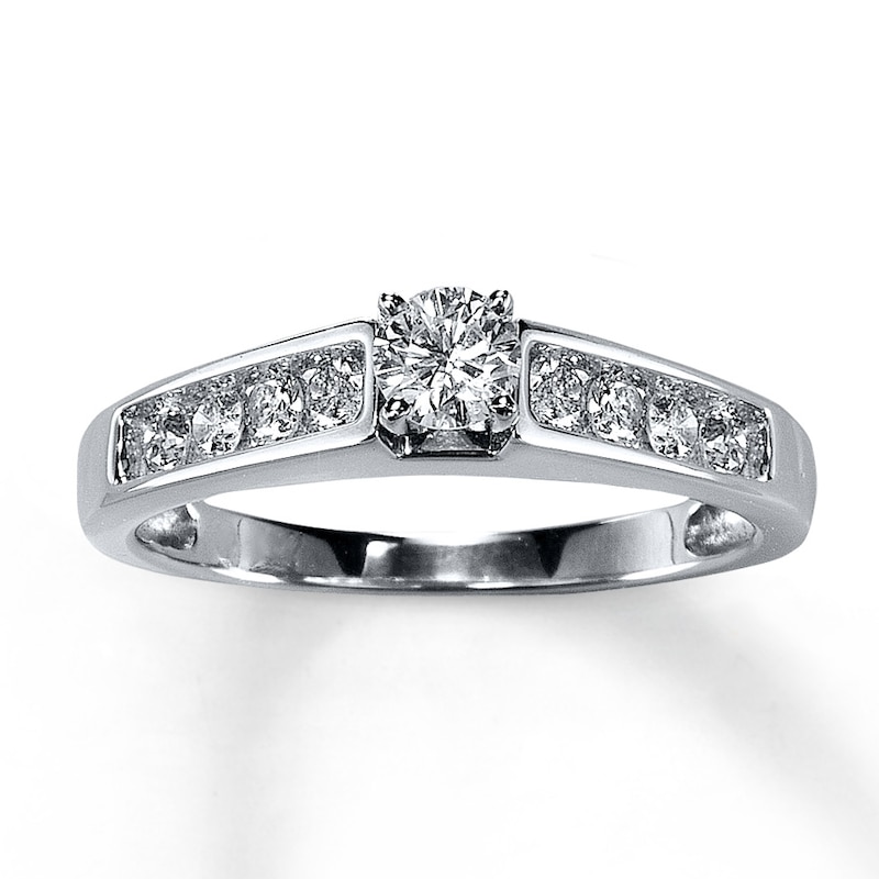 Previously Owned Ring 5/8 ct tw Diamonds 14K White Gold