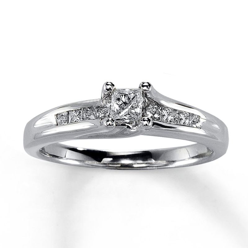 Main Image 1 of Previously Owned Ring 1/2 ct tw Diamonds 14K White Gold