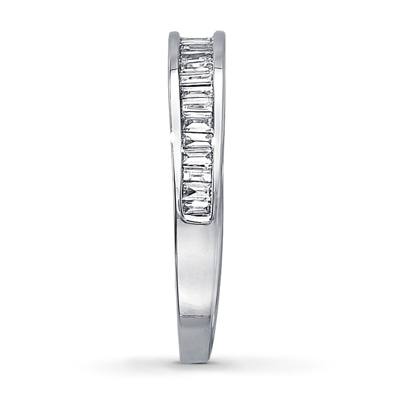 Main Image 3 of Previously Owned Ring 1/2 ct tw Diamonds 14K White Gold