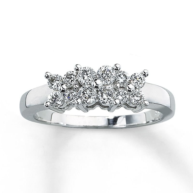 Main Image 1 of Previously Owned Diamond Ring 1/2 ct tw Round 14K White Gold