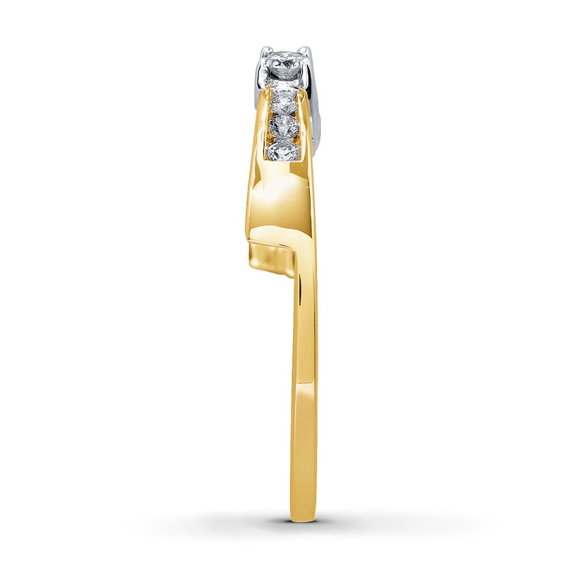 Main Image 3 of Previously Owned Ring 1/5 ct tw Diamonds 14K Two-Tone Gold