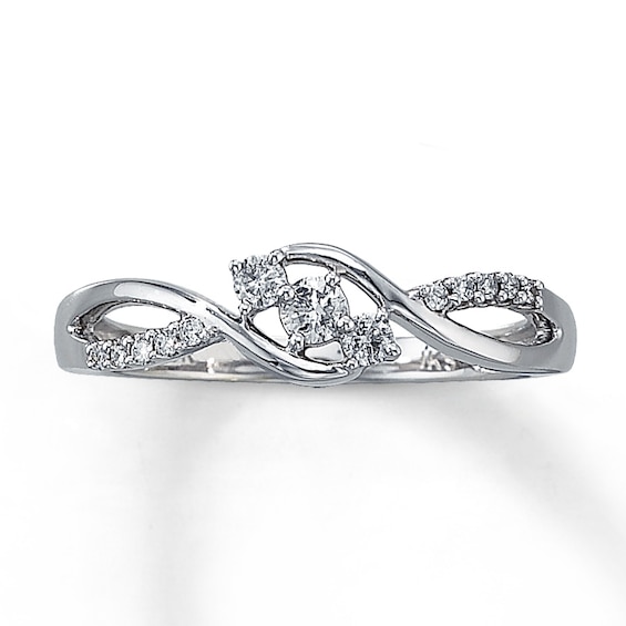 Previously Owned Ring 1/5 ct tw Diamonds 10K White Gold